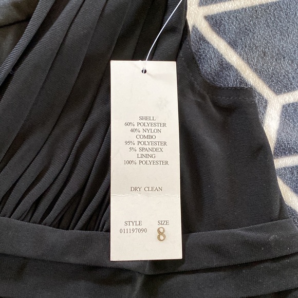 Adrianna Papell evening dress - Picture 3 of 4